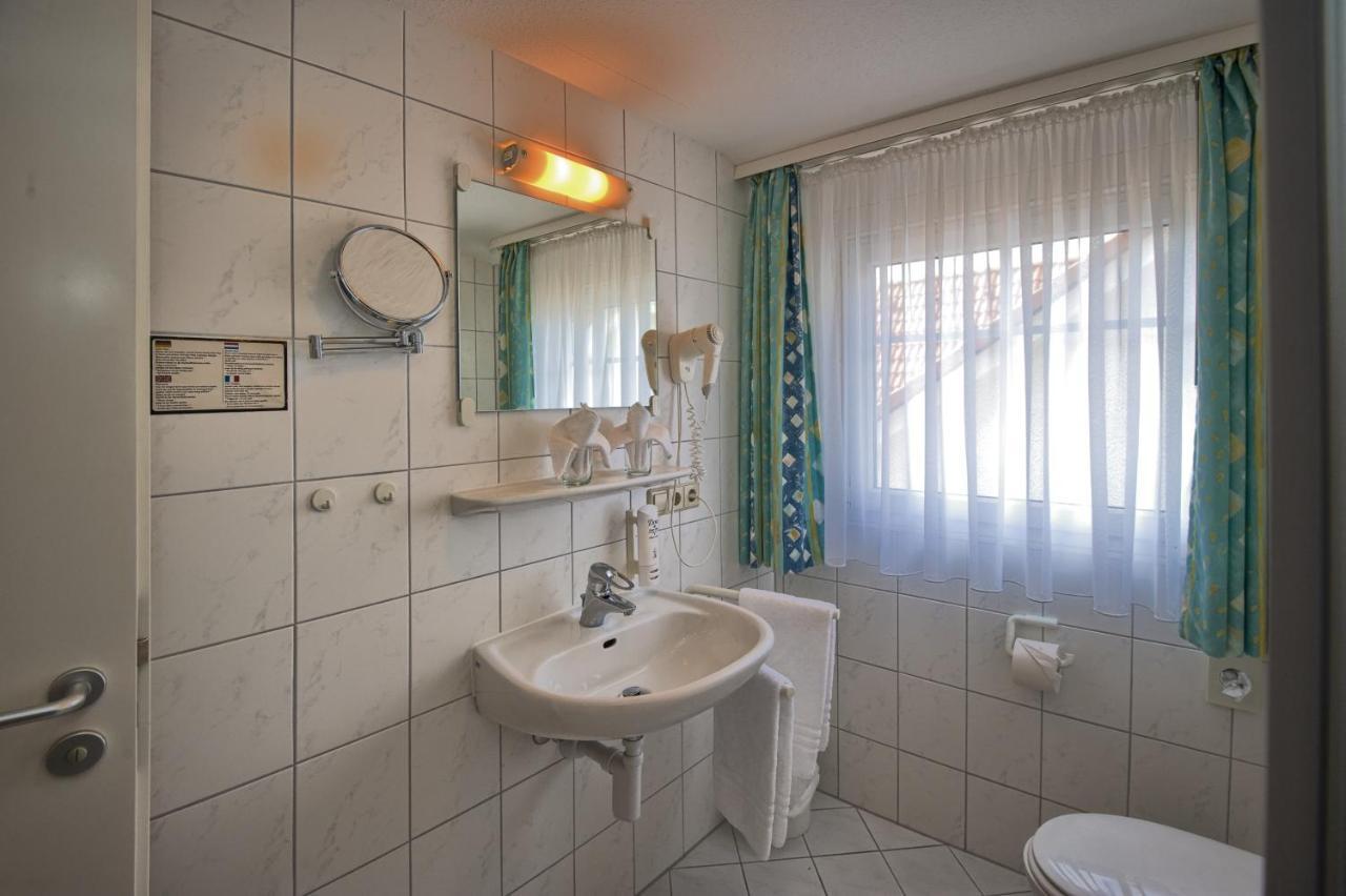 Jufa Hotel Schwarzwald Ленцкирх Экстерьер фото