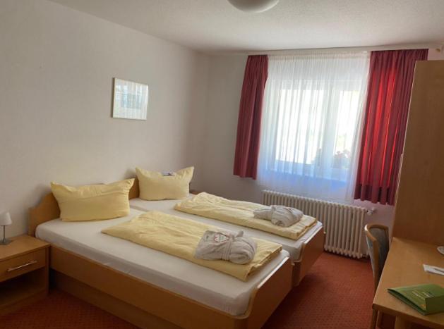 Jufa Hotel Schwarzwald Ленцкирх Экстерьер фото